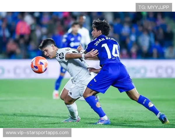 西甲球队短传渗透能力在比赛中展现极致，西甲传统强队